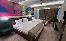 Sar-Per Hotel
